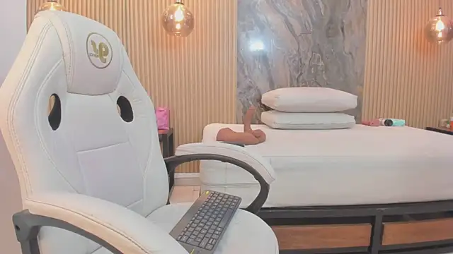 mary_spencer webcam