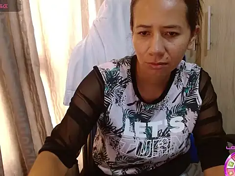 Danielagomez33 webcam