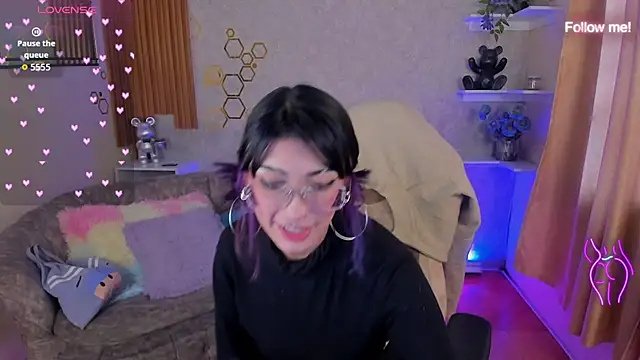 mia_smoke_ webcam