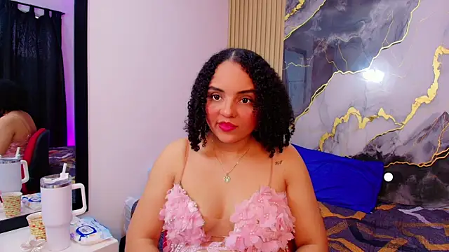 sol__latina - Sol__Latina's free webcam - UK Sex Cams