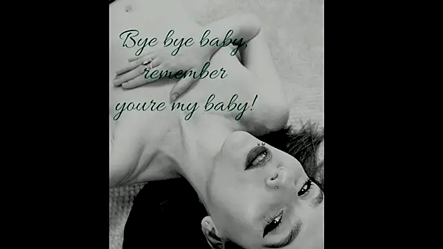 TheWoman kink webcam model