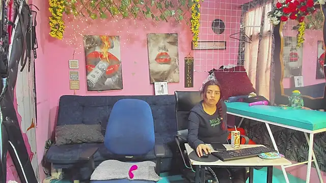 lesbiancuple webcam