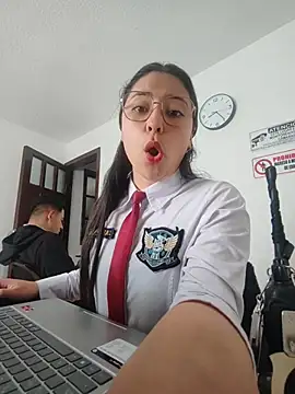 queen_linda1 - Queen_linda1's free webcam - UK Sex Cams