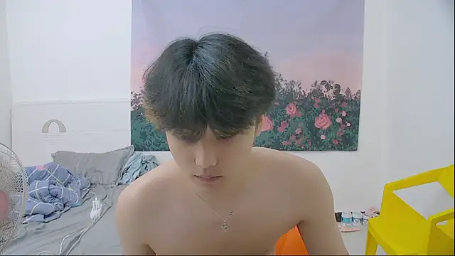 icecream-002 (M twink) - 全裸直播，nude show