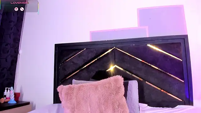 april_jones05 webcam