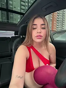 Alirawrz live cam