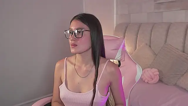 Alanna-Rosse webcam