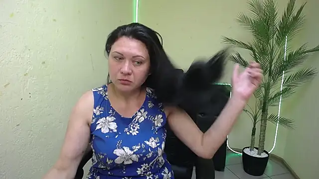 MorticiaAngel webcam