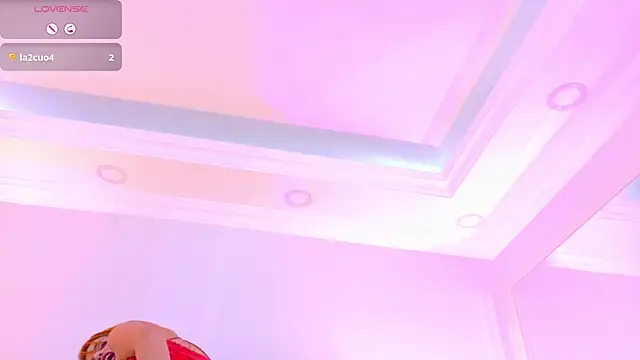 AdelinaVans webcam