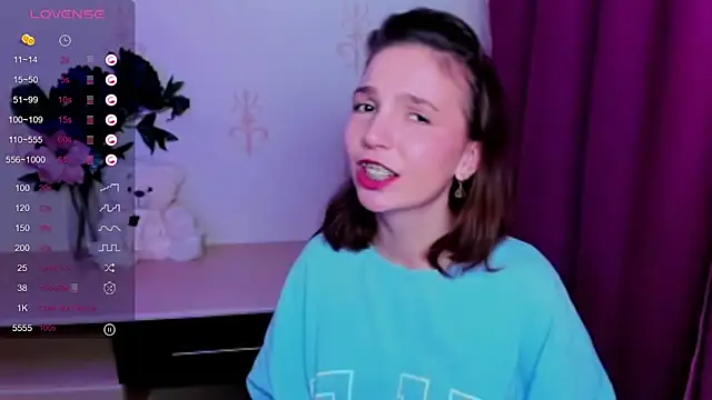 KindHazelHere_ webcam