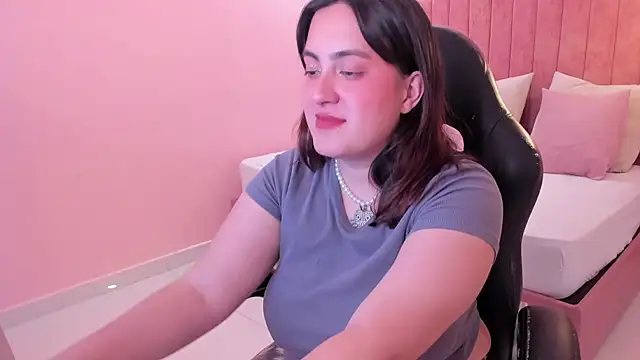 lilaa_sky webcam