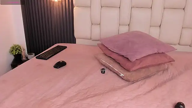 kristakinnky webcam