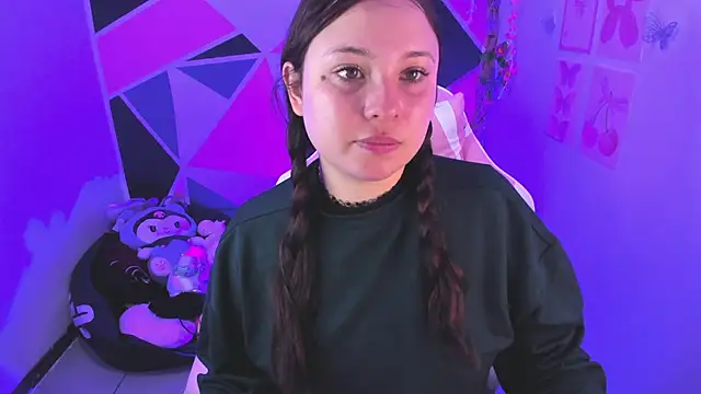 little_emma0 webcam