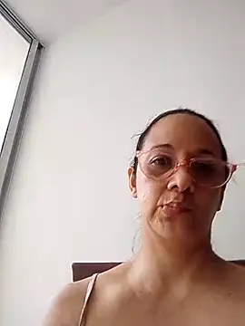 nicolle_milf1978 webcam