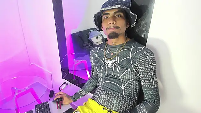 Rpoolrboy webcam
