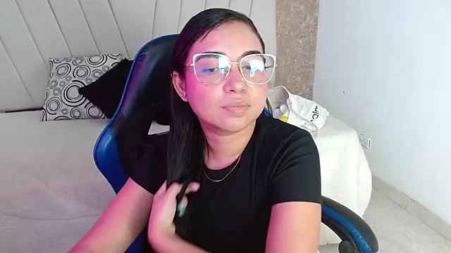 AliceSmity__ webcam