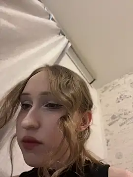 MeowyChans live sex cam