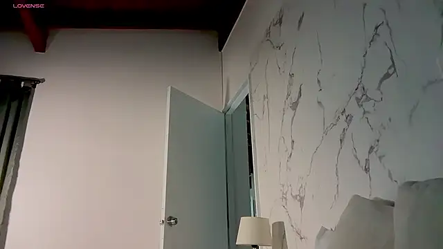 MarcellaGriffin webcam