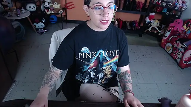 MissMiia2 webcam