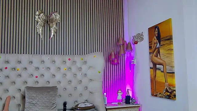 PlayfulShow webcam