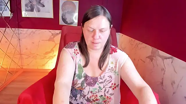 KellyPerfection webcam
