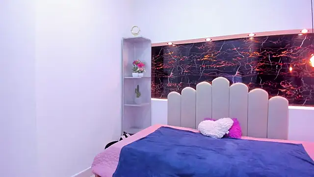 Sophie_pink78