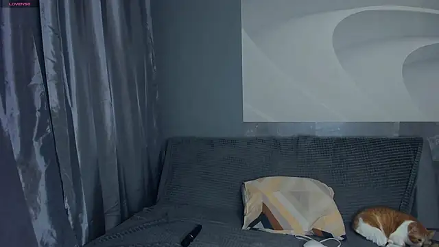 TarynPalek webcam