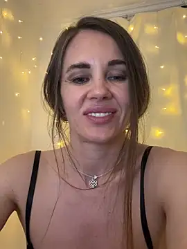 LucieMack webcam