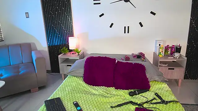 aurora_petitee webcam