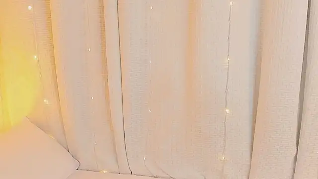 Ayanaa_Ebony_ webcam