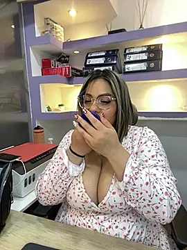 isabella_horney_ webcam