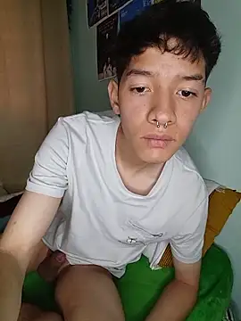 heyy_noah11 webcam
