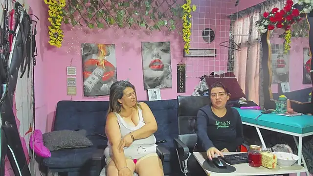 lesbiancuple webcam