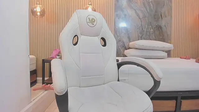 mary_spencer webcam