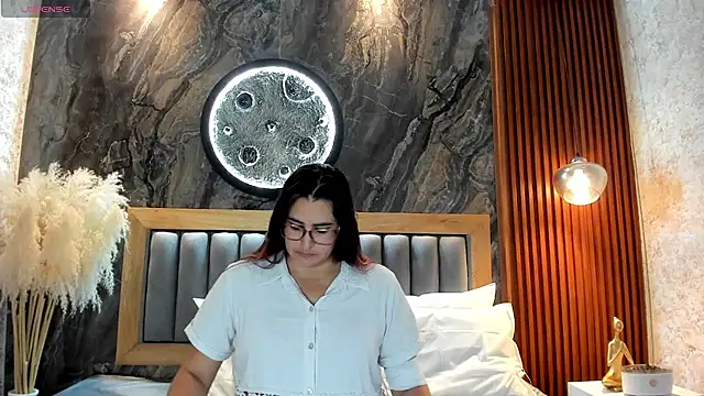 BellaPeers_ webcam