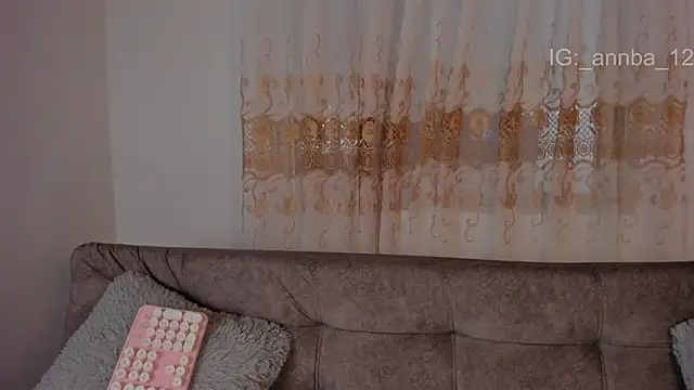 annie_barozzi webcam