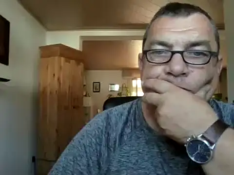nobbie444 (M mature) - anal