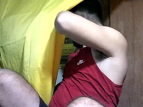 HairyHottestpinoyHandsome webcam