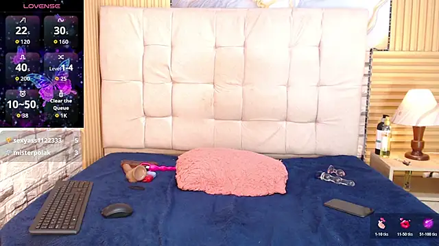 moxie_monclair webcam