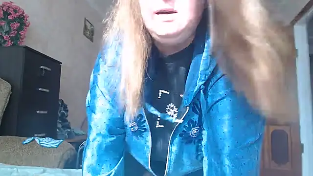 Amy_August webcam