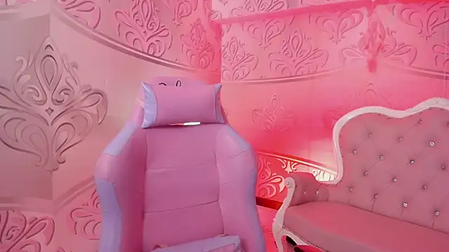 MishRaven webcam