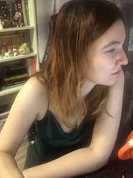 Velvet_Cry webcam