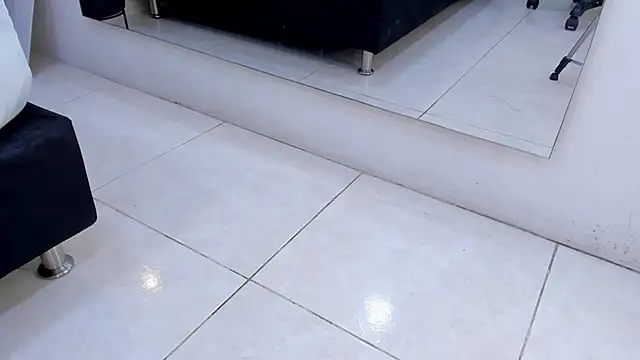 mayaevansmg webcam