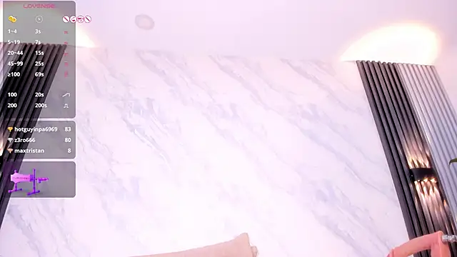 Monika-Ruiz webcam