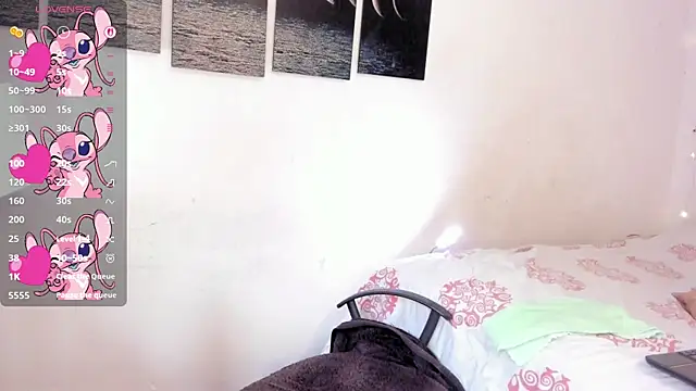 chloe_kisses webcam