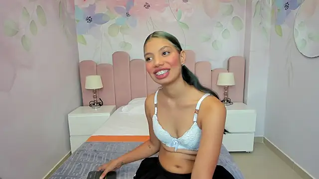 doll_skinny18 webcam