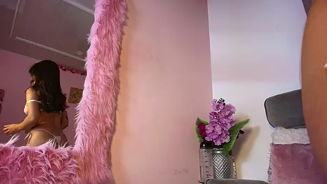 lilyth_bloom webcam