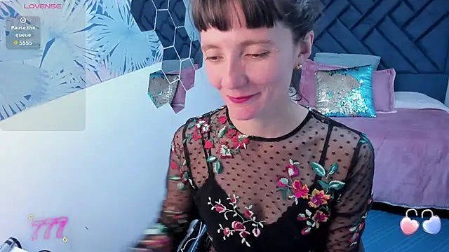 Valery_More__ webcam