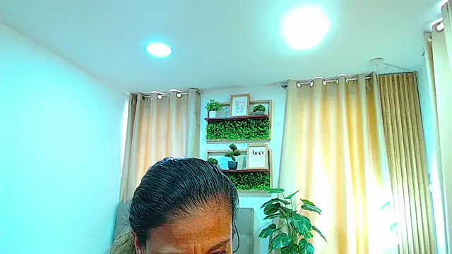 sasi_luna webcam