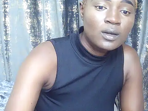 milky_shawry webcam
